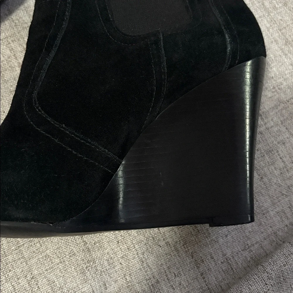 Tory Burch elevate your